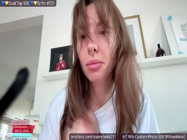 Live sex webcam photo for SassySuz_ #274540052