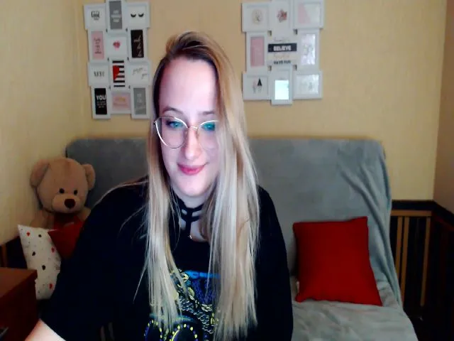 Live sex webcam photo for Saura #273032323