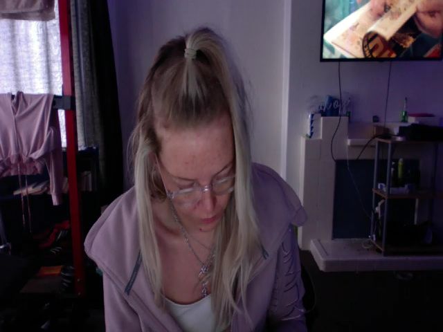 Live sex webcam photo for SavageBaabie #273636981