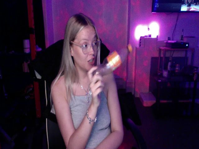 Live sex webcam photo for SavageBaabie #273671179