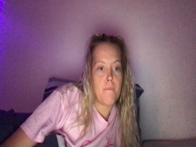 Live sex webcam photo for SavageBaabie #273715694