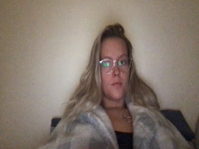 Live sex webcam photo for SavageBaabie #273748204