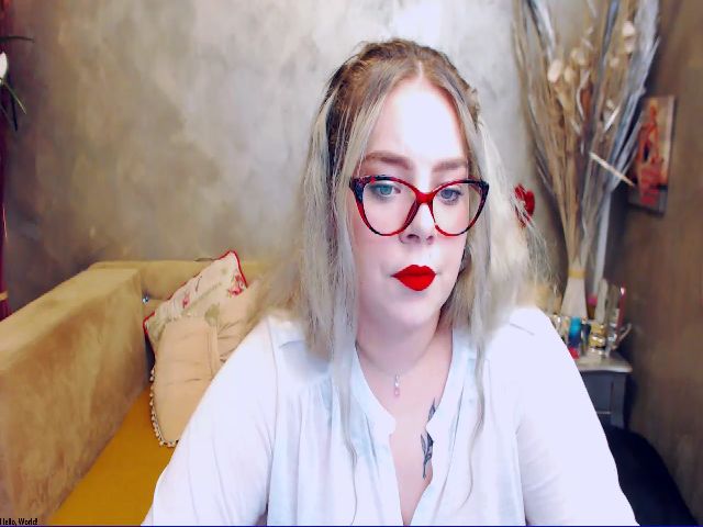 Live sex webcam photo for SaylorMoonX #271948529