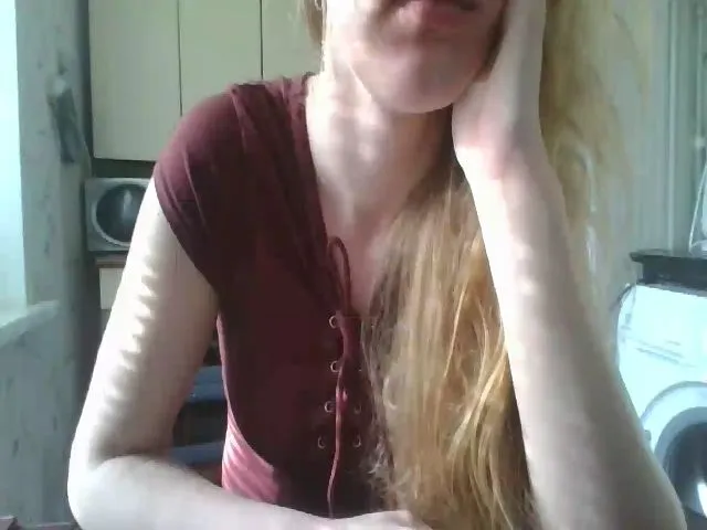 Live sex webcam photo for ScarletChase #273449677