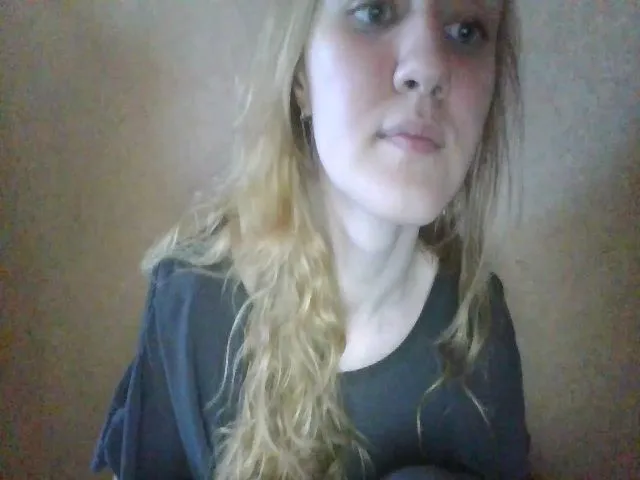 Live sex webcam photo for ScarletChase #273512880