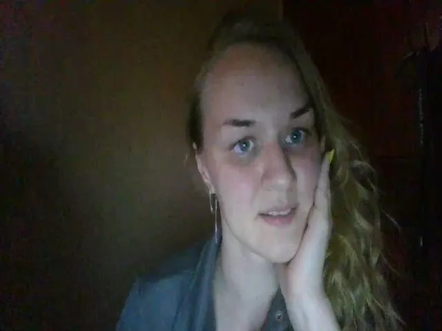 Live sex webcam photo for ScarletChase #273540159