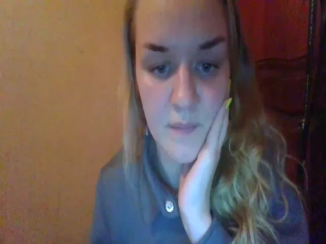 Live sex webcam photo for ScarletChase #273540308
