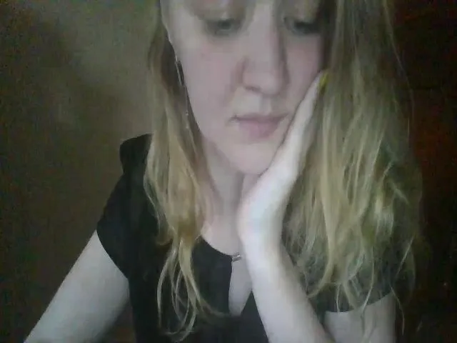 Live sex webcam photo for ScarletChase #273551313