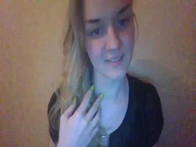 Live sex webcam photo for ScarletChase #273552341