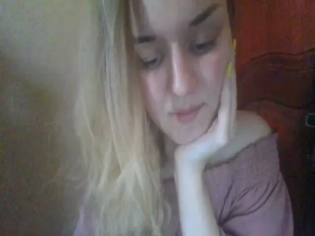 Live sex webcam photo for ScarletChase #273562270
