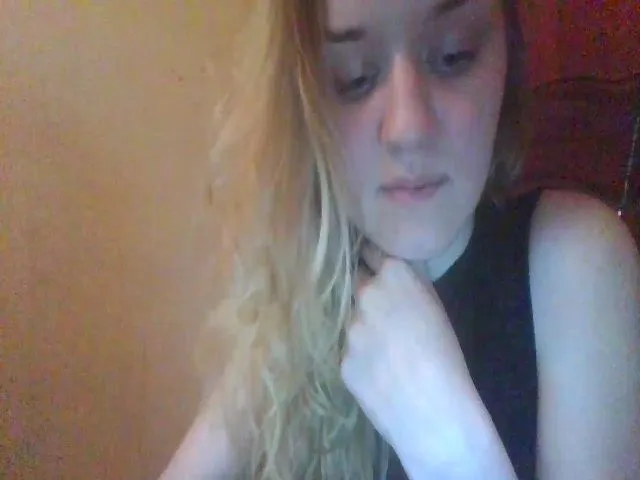 Live sex webcam photo for ScarletChase #273581484