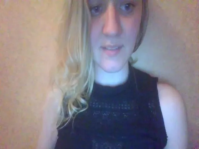 Live sex webcam photo for ScarletChase #273581795