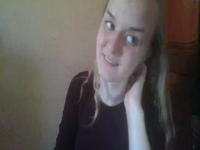 Live sex webcam photo for ScarletChase #273602984