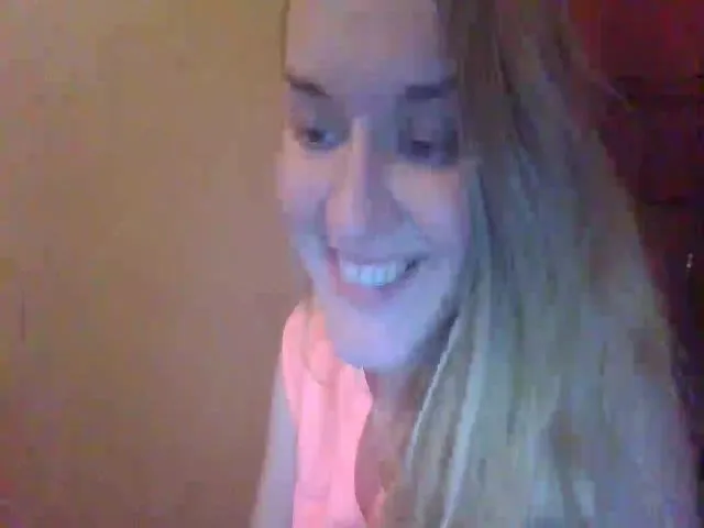 Live sex webcam photo for ScarletChase #273637469