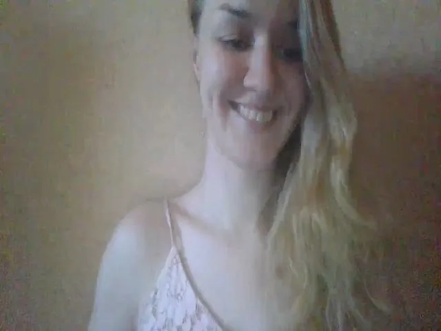 Live sex webcam photo for ScarletChase #273711812