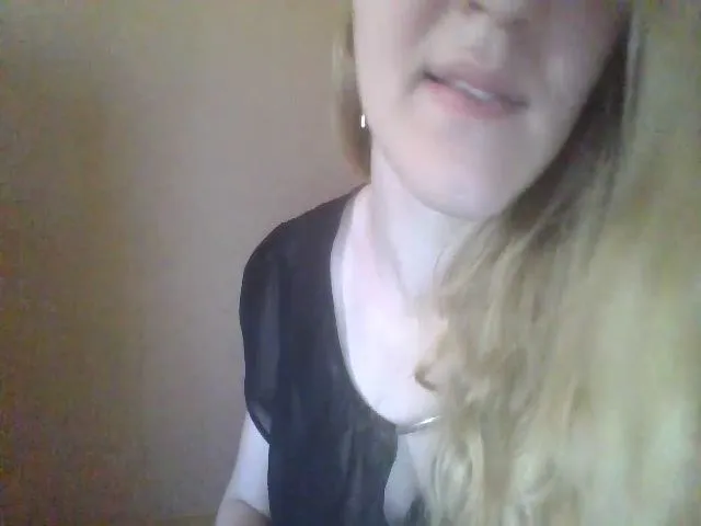 Live sex webcam photo for ScarletChase #273786955