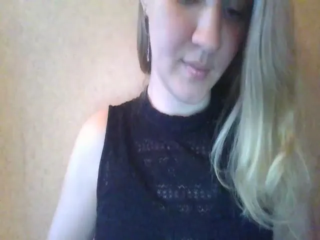 Live sex webcam photo for ScarletChase #273824831
