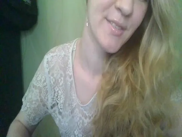 Live sex webcam photo for ScarletChase #273847850