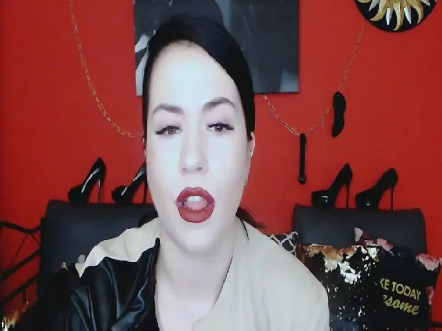 Live sex webcam photo for ScarletQuin #274265528