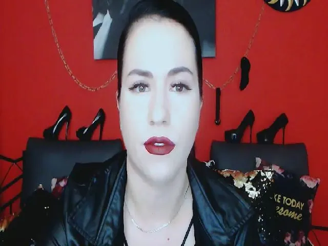Live sex webcam photo for ScarletQuin #274276911