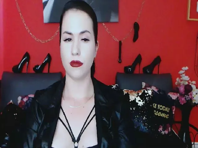 Live sex webcam photo for ScarletQuin #274279333
