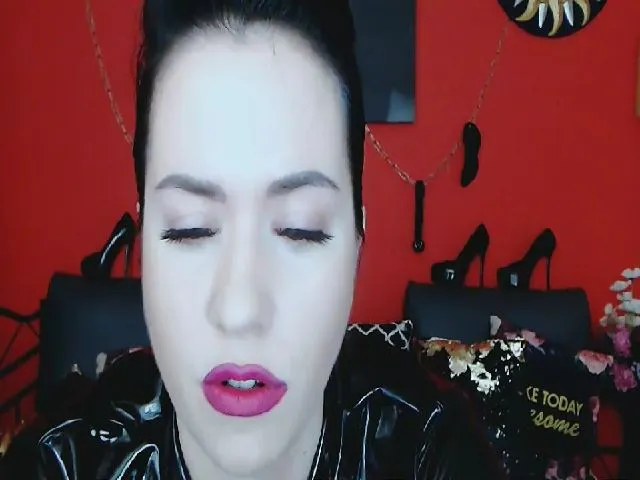 Live sex webcam photo for ScarletQuin #274326435