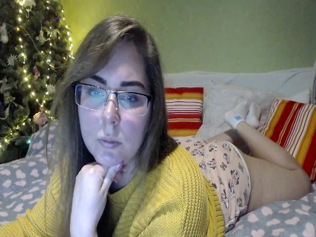 Live sex webcam photo for Scarlet_Johan #271934750