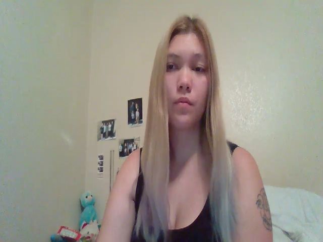 Live sex webcam photo for Scarlette93 #273792049