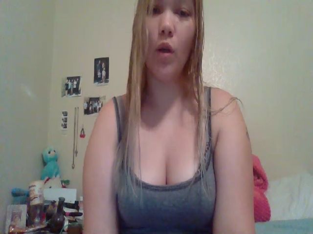 Live sex webcam photo for Scarlette93 #273974794