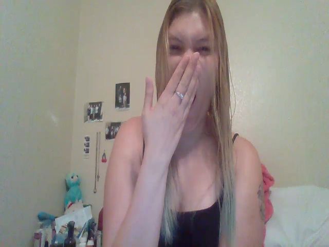 Live sex webcam photo for Scarlette93 #274062556