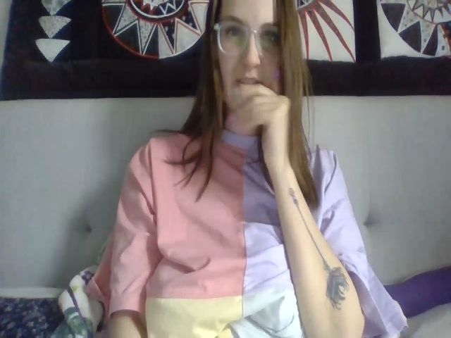 Live sex webcam photo for Scarlettfoxuk #273013729