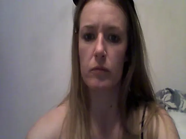 Live sex webcam photo for Scottish_tina #272427432