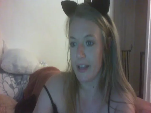 Live sex webcam photo for Scottish_tina #272504204