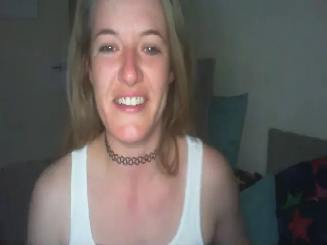 Live sex webcam photo for Scottish_tina #272747818