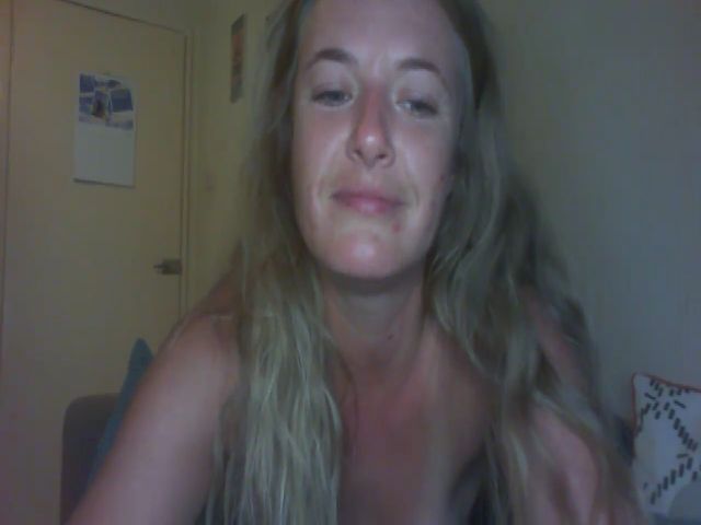 Live sex webcam photo for Scottish_tina #274047599