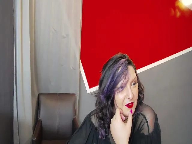 Live sex webcam photo for SecretAmber #272010068