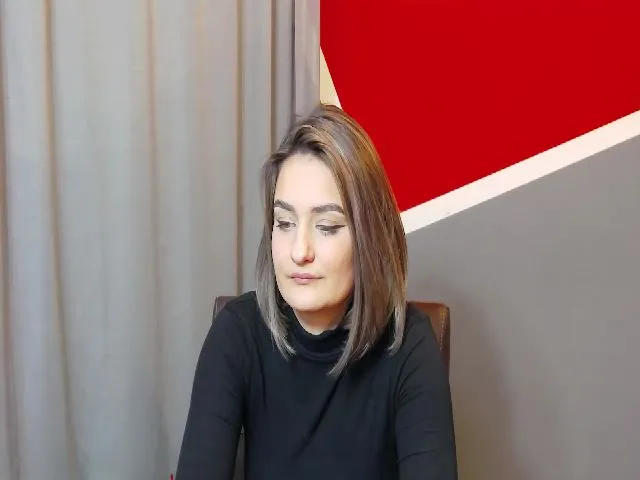 Live sex webcam photo for SecretAmber #272318393