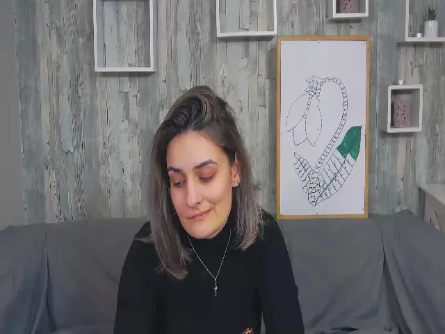 Live sex webcam photo for SecretAmber #272597484