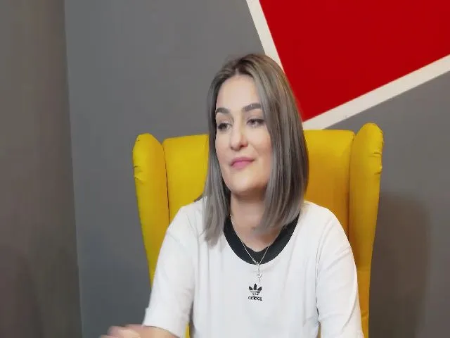 Live sex webcam photo for SecretAmber #272829706