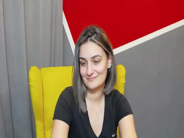 Live sex webcam photo for SecretAmber #272844439