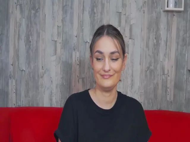 Live sex webcam photo for SecretAmber #273084661