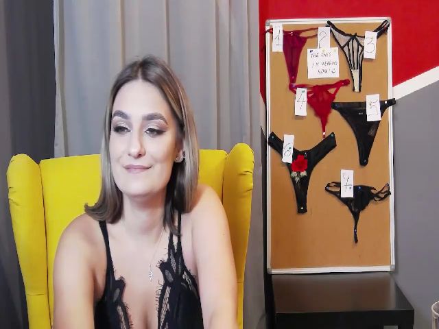 Live sex webcam photo for SecretAmber #274117089