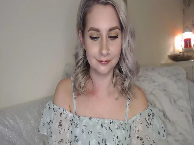 Live sex webcam photo for See_EmilyPlay #274083297