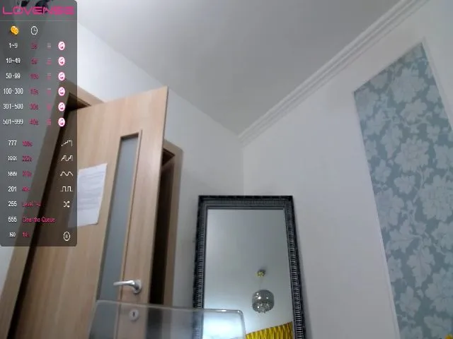 Live sex webcam photo for SeeyaN #274160236