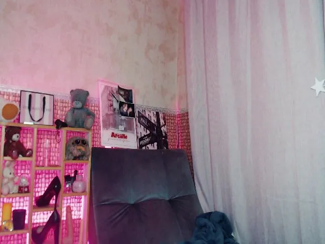 Live sex webcam photo for Seeyoudaddy #271806615