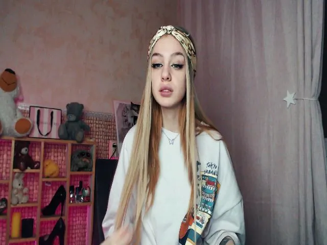 Live sex webcam photo for Seeyoudaddy #271901300