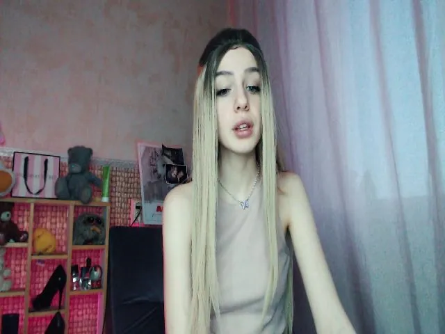 Live sex webcam photo for Seeyoudaddy #271916044