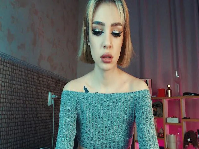 Live sex webcam photo for Seeyoudaddy #272109133