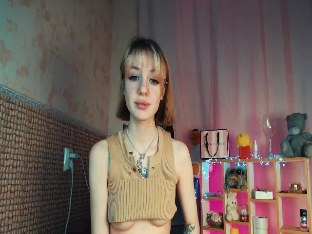 Live sex webcam photo for Seeyoudaddy #272205631