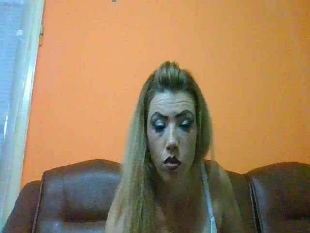 Live sex webcam photo for SelenaBonita #274183097